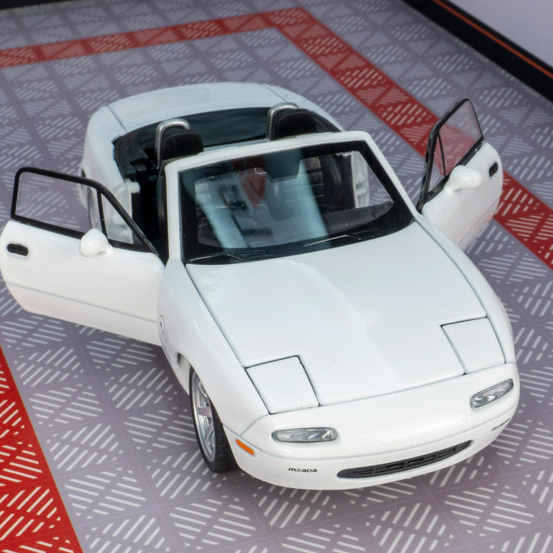 Model Kit Ae86 - 1:32 Mazda MX5 Supercar Alloy Die