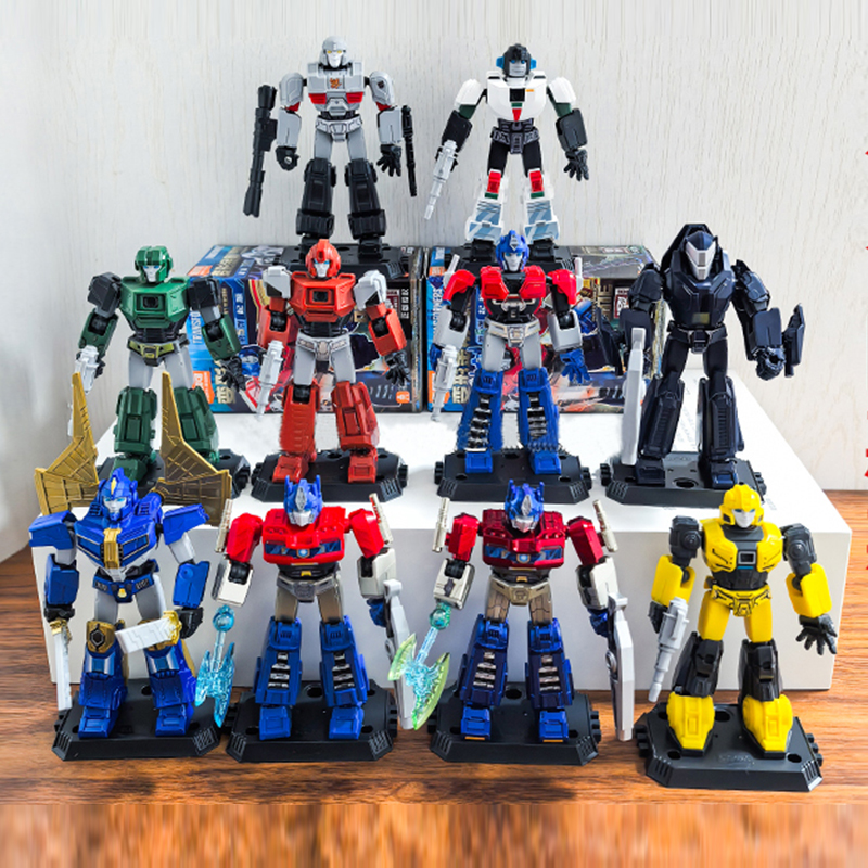 Blokees Transformers One Anime - Model Kit Optimus Prime のレビューと価格