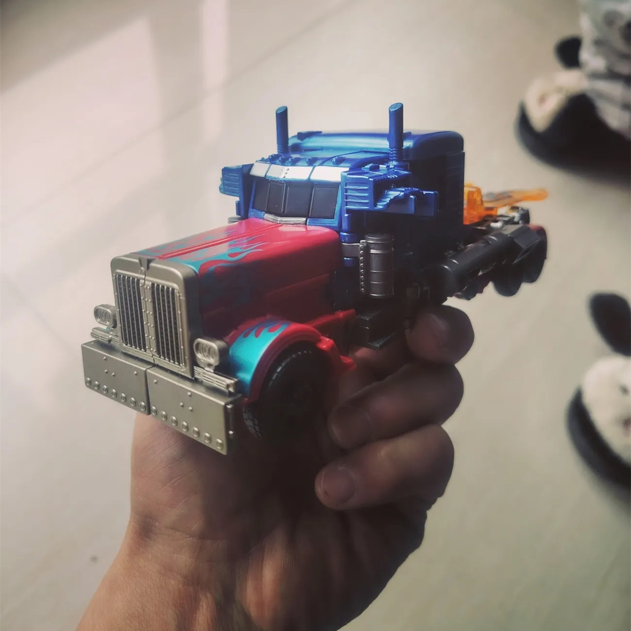 Optimus Prime Bumblebee Transf - Model Kit Optimus Prime のレビューと価格