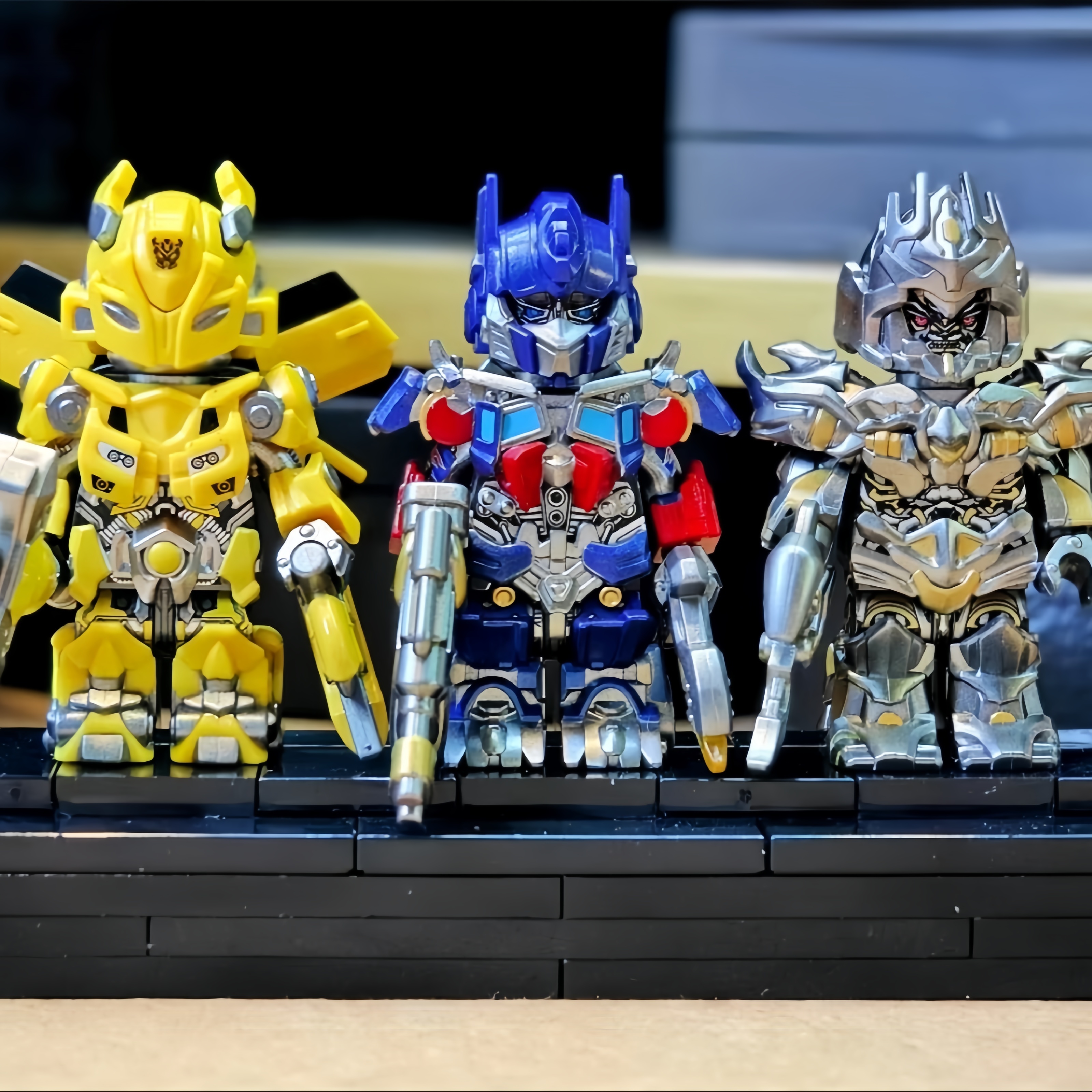 Hot Sale Transformers Assemble - Model Kit Optimus Prime のレビューと価格