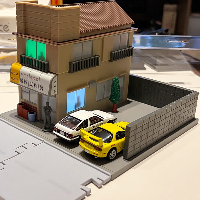 Takara Tomy Tomica Initial D T - Model Kit Ae86 のレビューと価格