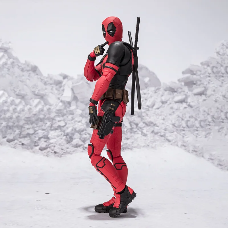 Original box Bandai SHF In sho - Model Kit Wolverine のレビューと価格