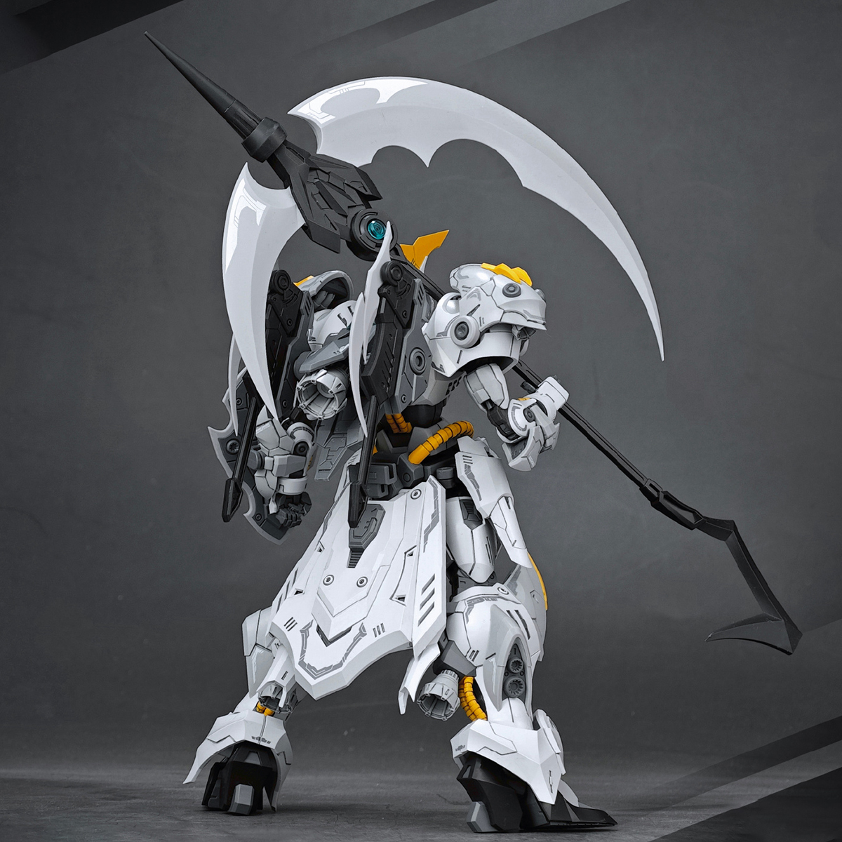 HiPlay SNAA 1/144 The Round Ta - Model Kit Iron Sickle のレビューと価格