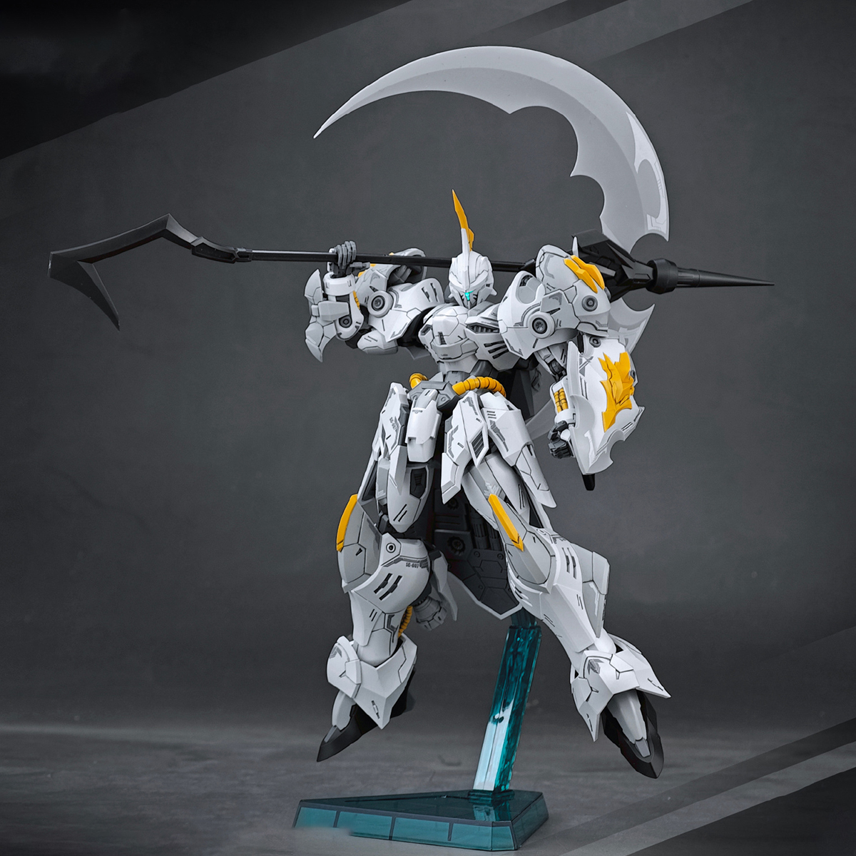 HiPlay SNAA 1/144 The Round Ta - Model Kit Iron Sickle のレビューと価格