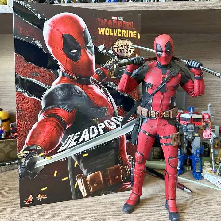 Hot Toys 1/6 Scale Marvel Ht D - Model Kit Wolverine のレビューと価格