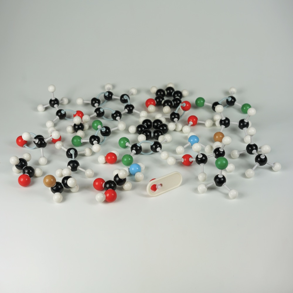 High Level Chemistry Molecular - Model Kit Levels のレビューと価格