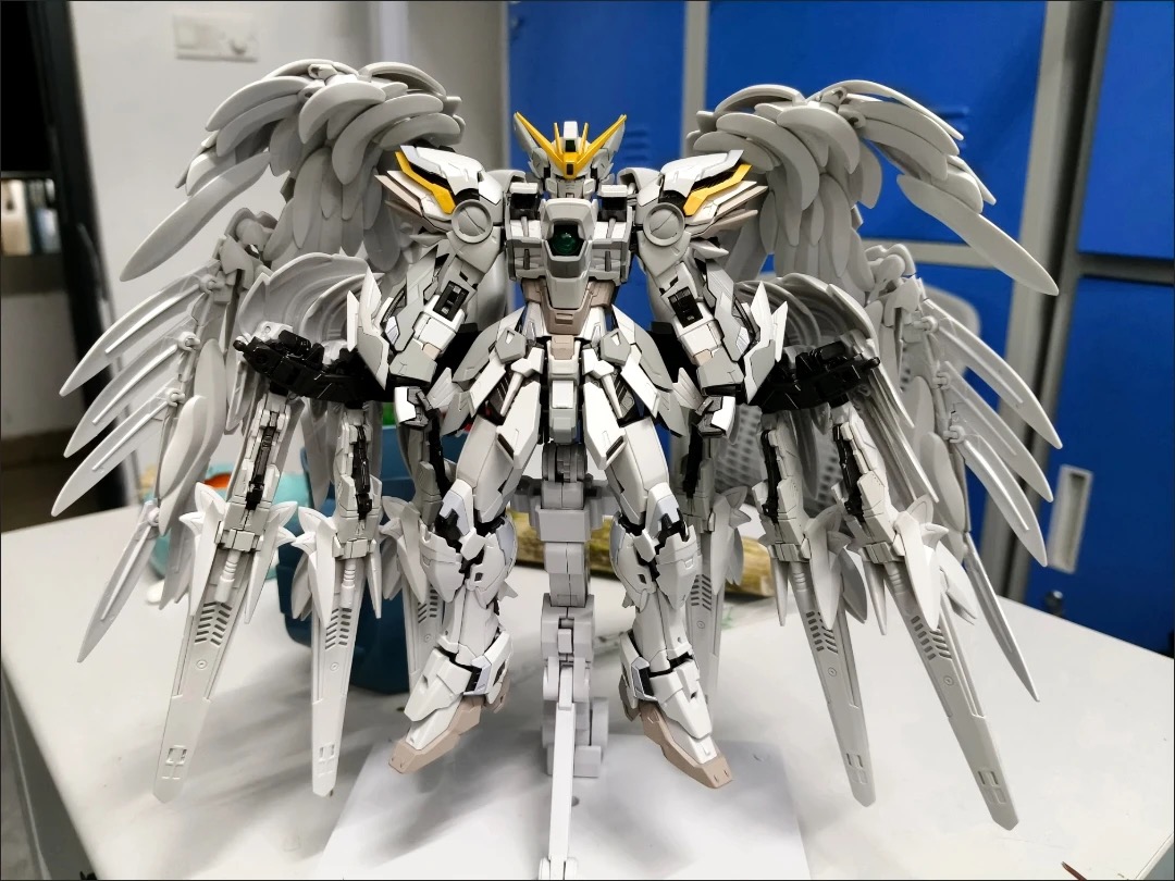 Daban 8827 MG 1/100 Wing Snow  - Gundam Model Mg のレビューと価格