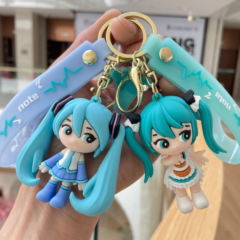 Hatsune Miku Keychain New Crea - Model Kit Cars のレビューと価格