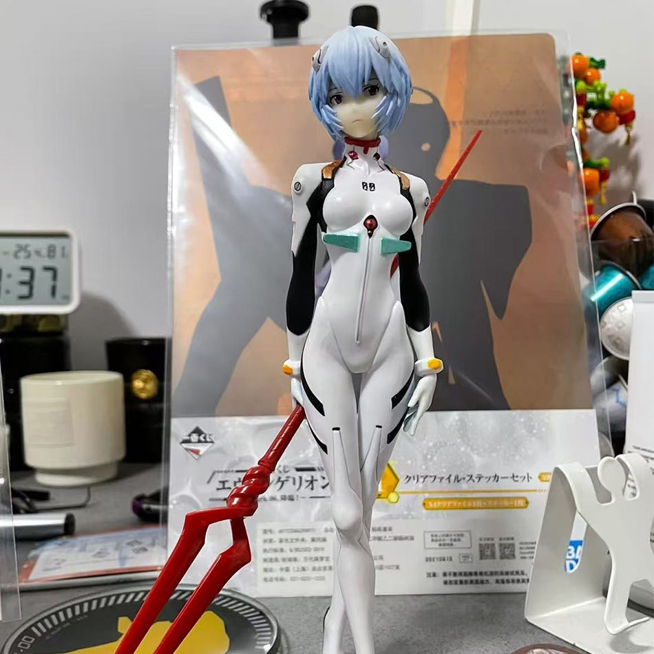 Anime Figure Neon Genesis EVAN - Model Kit Evangelion Bandai のレビューと価格