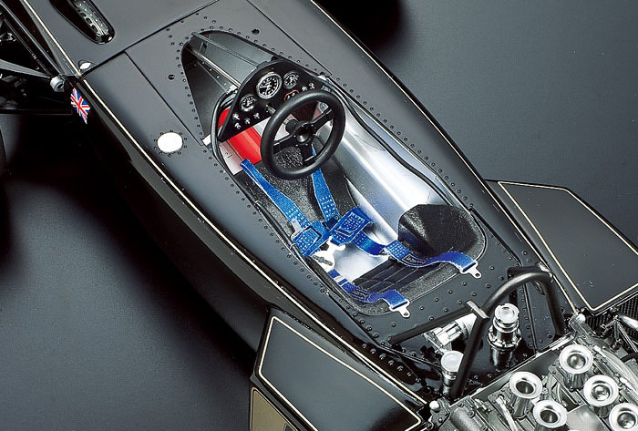 Tamiya 12046 static assembled  - Model Kit F1 のレビューと価格