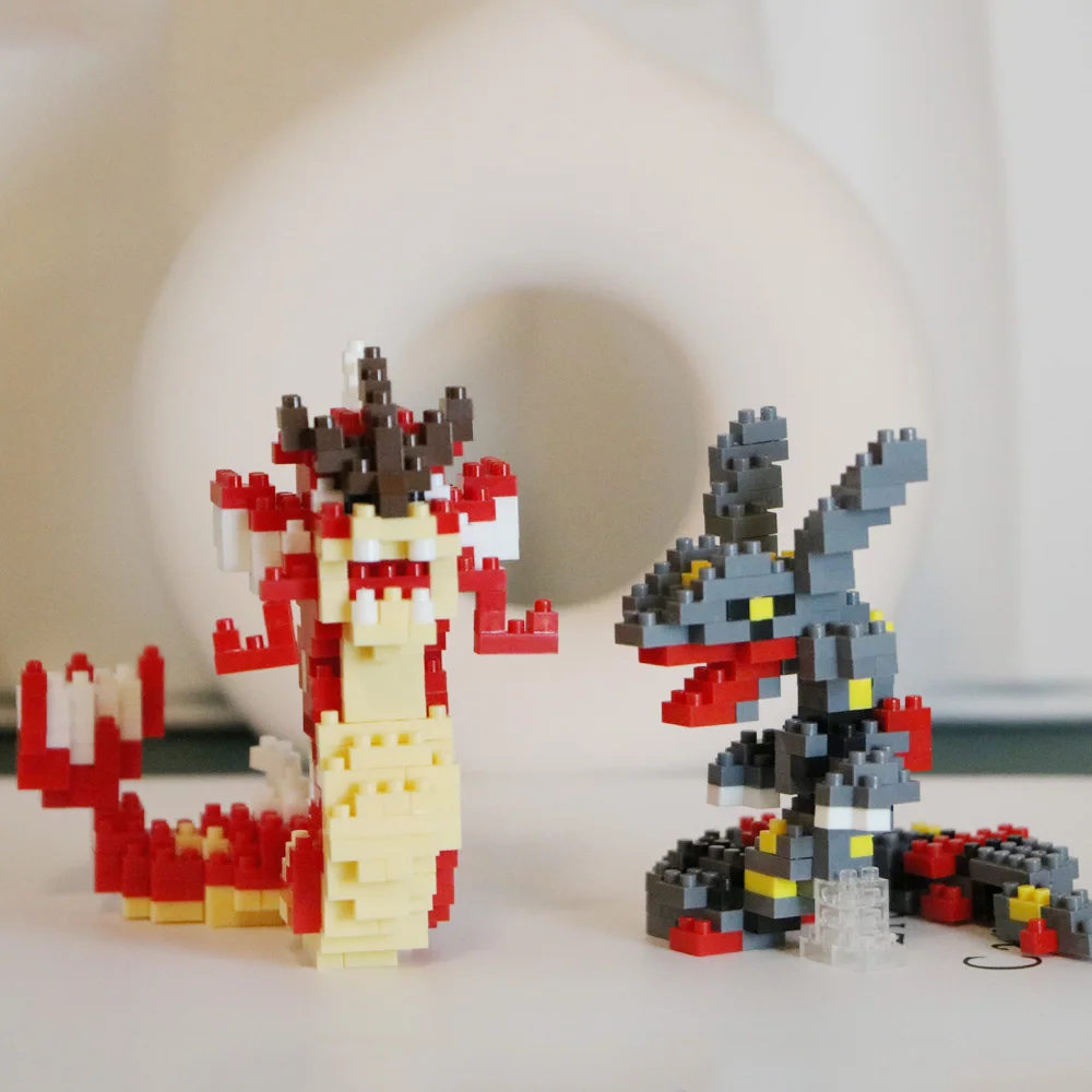 Pokemon Micro Building Blocks  - Model Kit Rayquaza のレビューと価格